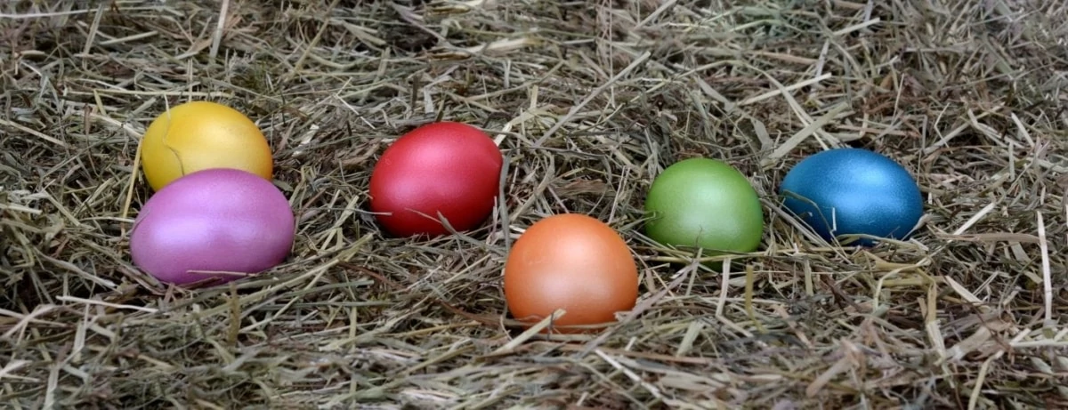 Τα μυστικά για το σωστό βάψιμο των πασχαλινών αυγών