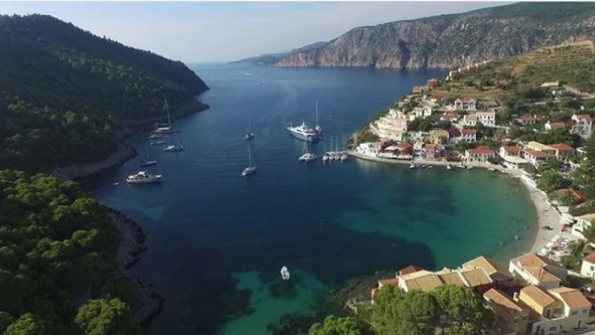 Τα πιο όμορφα μέρη της Ελλάδας σ’ ένα drone video (4 λεπτών)