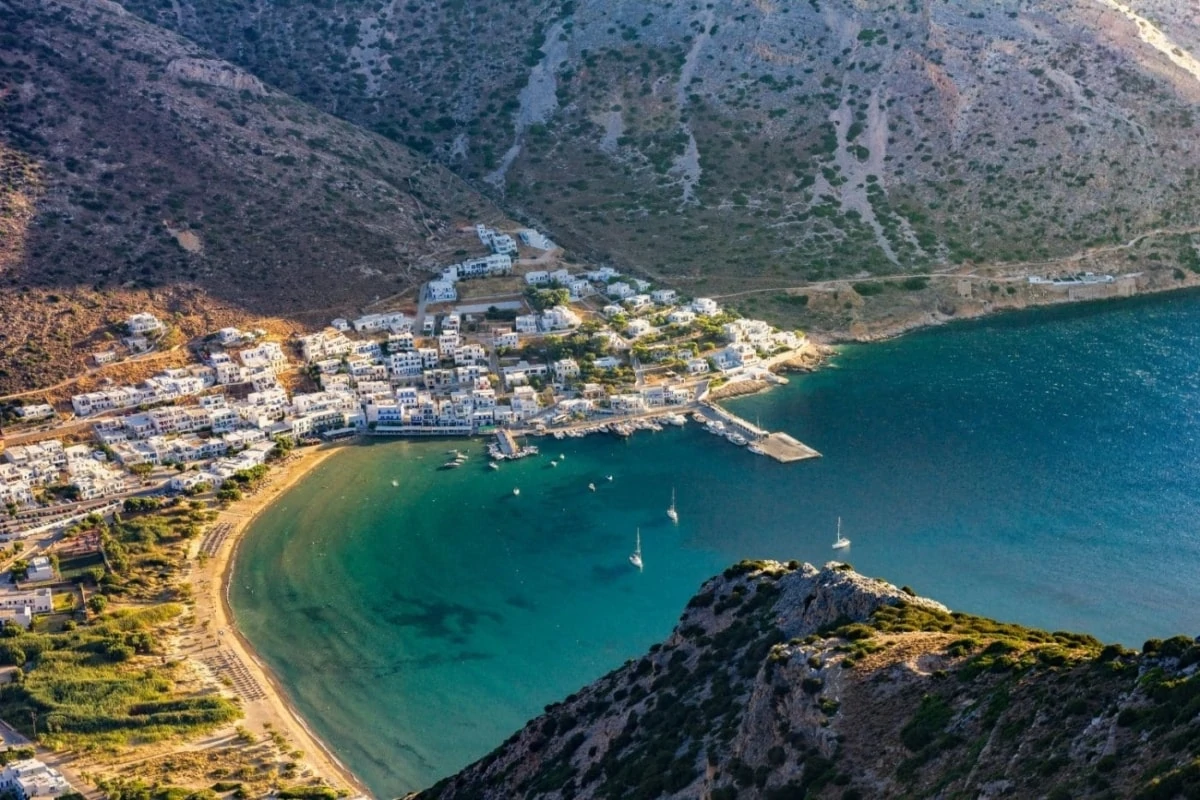 Focus: Αυτά είναι τα 5 ελληνικά νησιά που προτείνει στους Γερμανούς για καλοκαιρινές διακοπές
