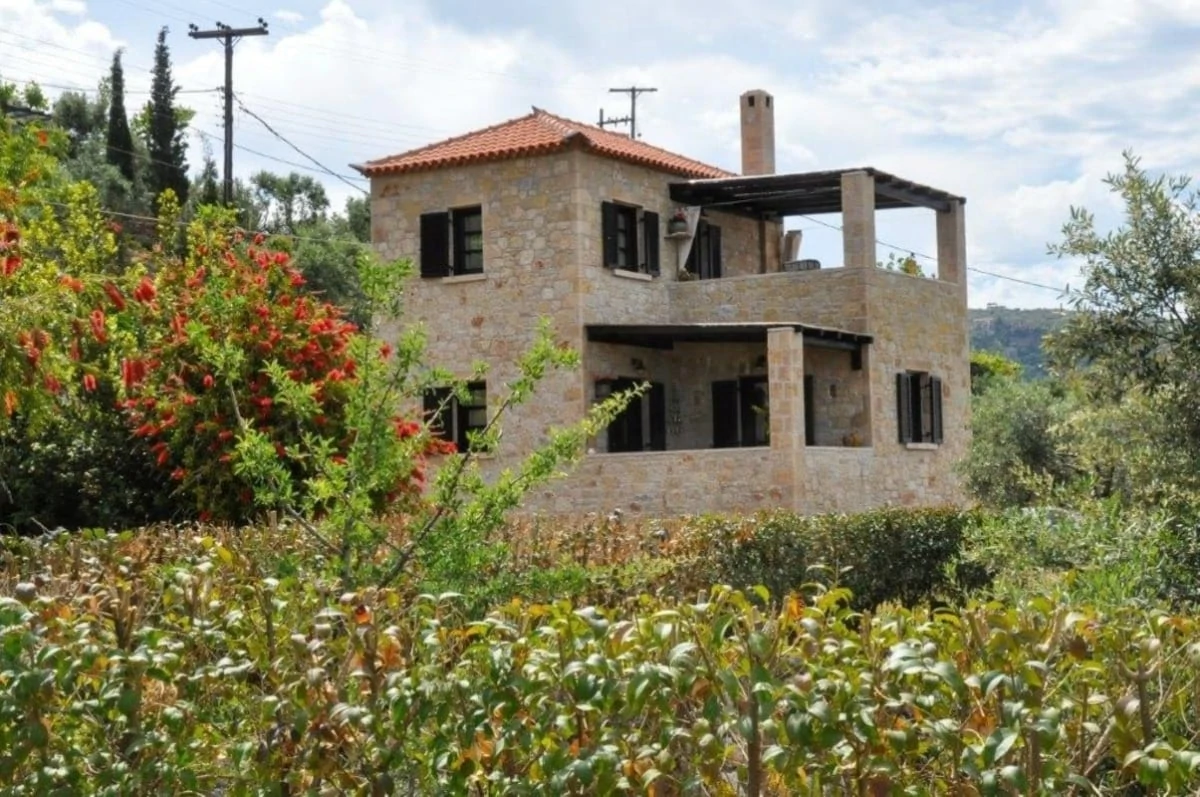 Polismata Private Residences: Ένα φιλόξενο «βασίλειο» στη μεσσηνιακή Μάνη