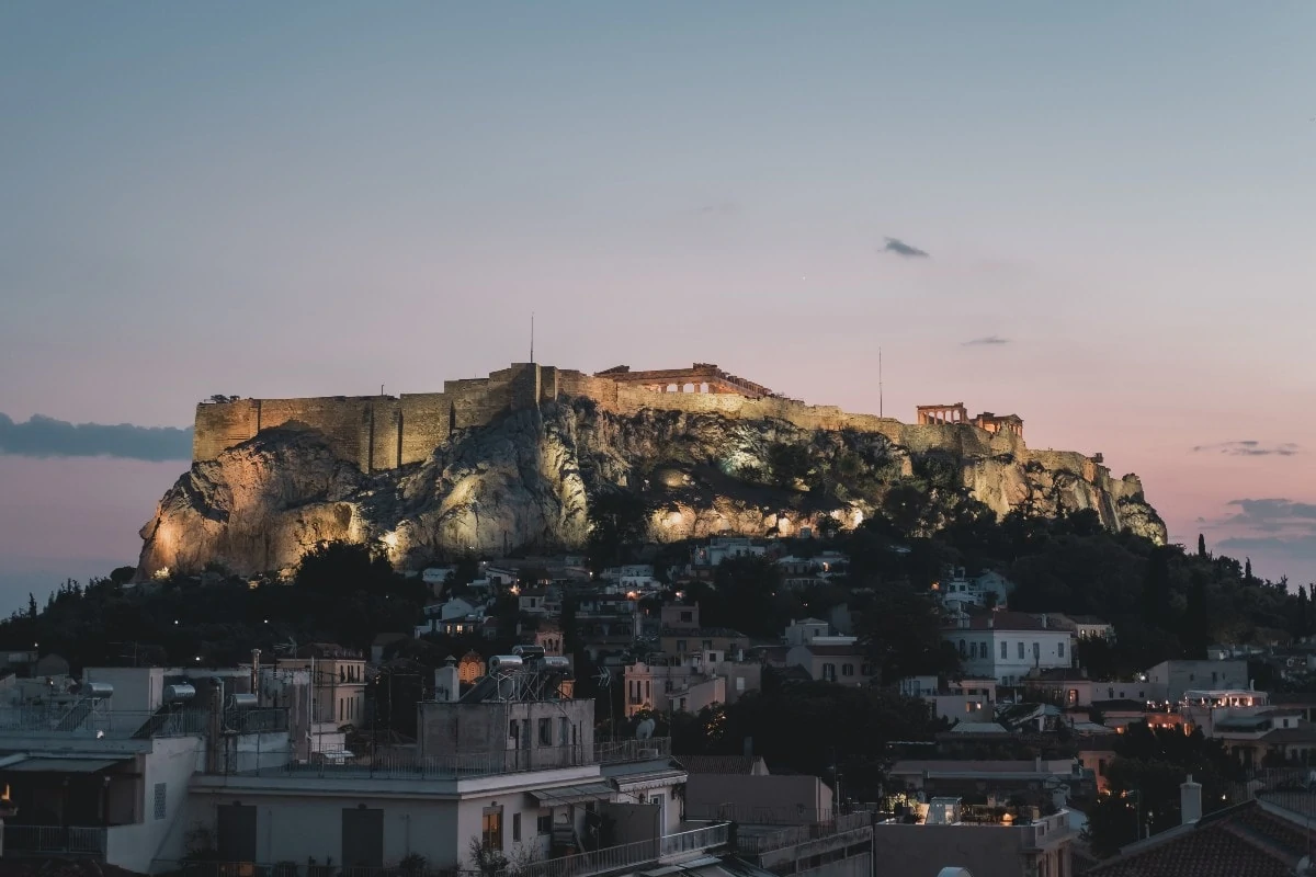 Αθήνα: Μια ημέρα πριν το δεύτερο lockdown (video)