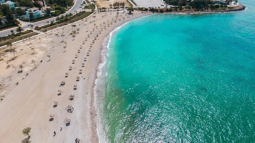 Γαλάζιες Σημαίες 2021: Οι 545 παραλίες της Ελλάδας που την κατέταξαν στη 2η θέση παγκοσμίως